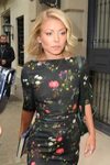 Kelly Ripa: Arriving at Live with Kelly and Michael -16 GotC